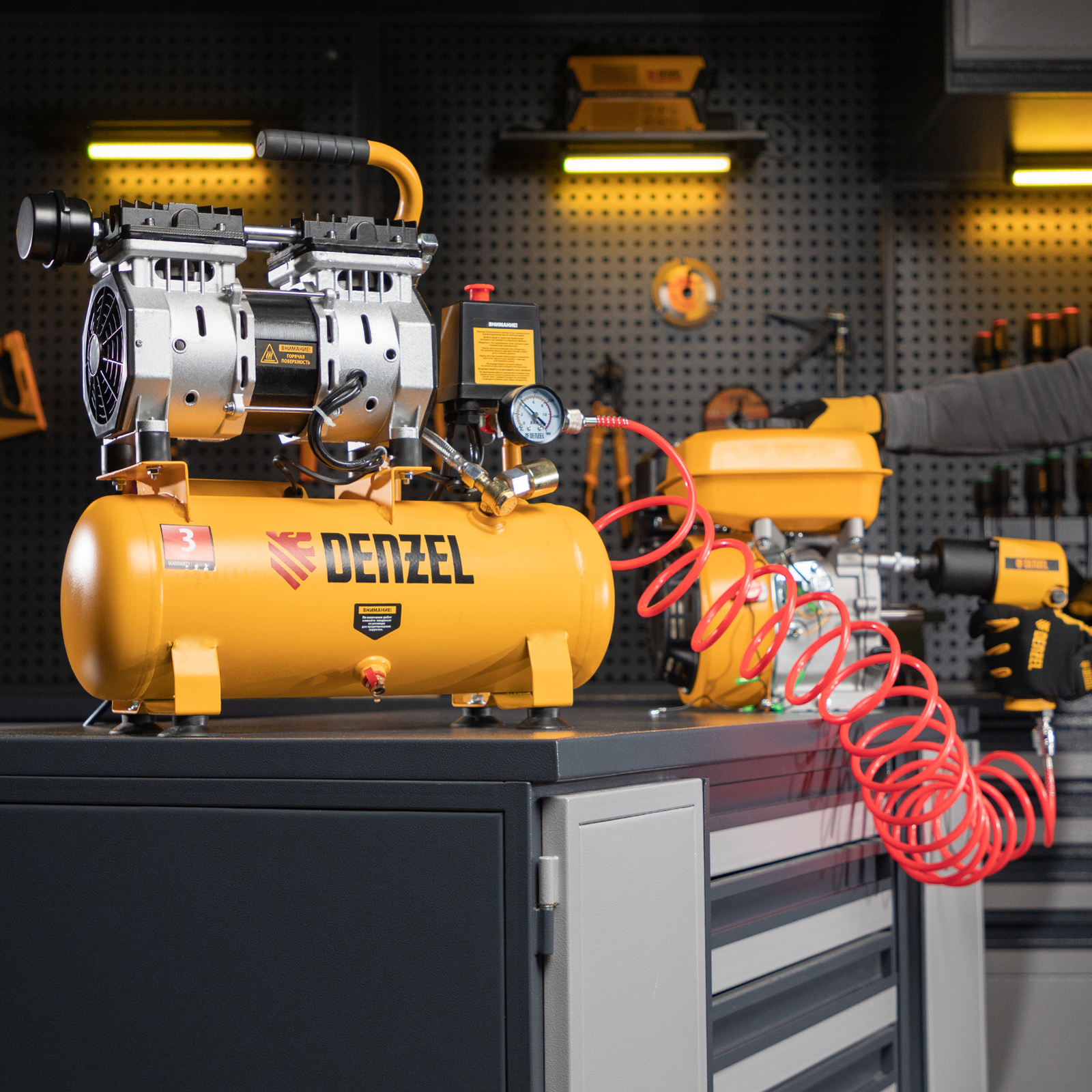 Поршневой компрессор DENZEL DLS650/10