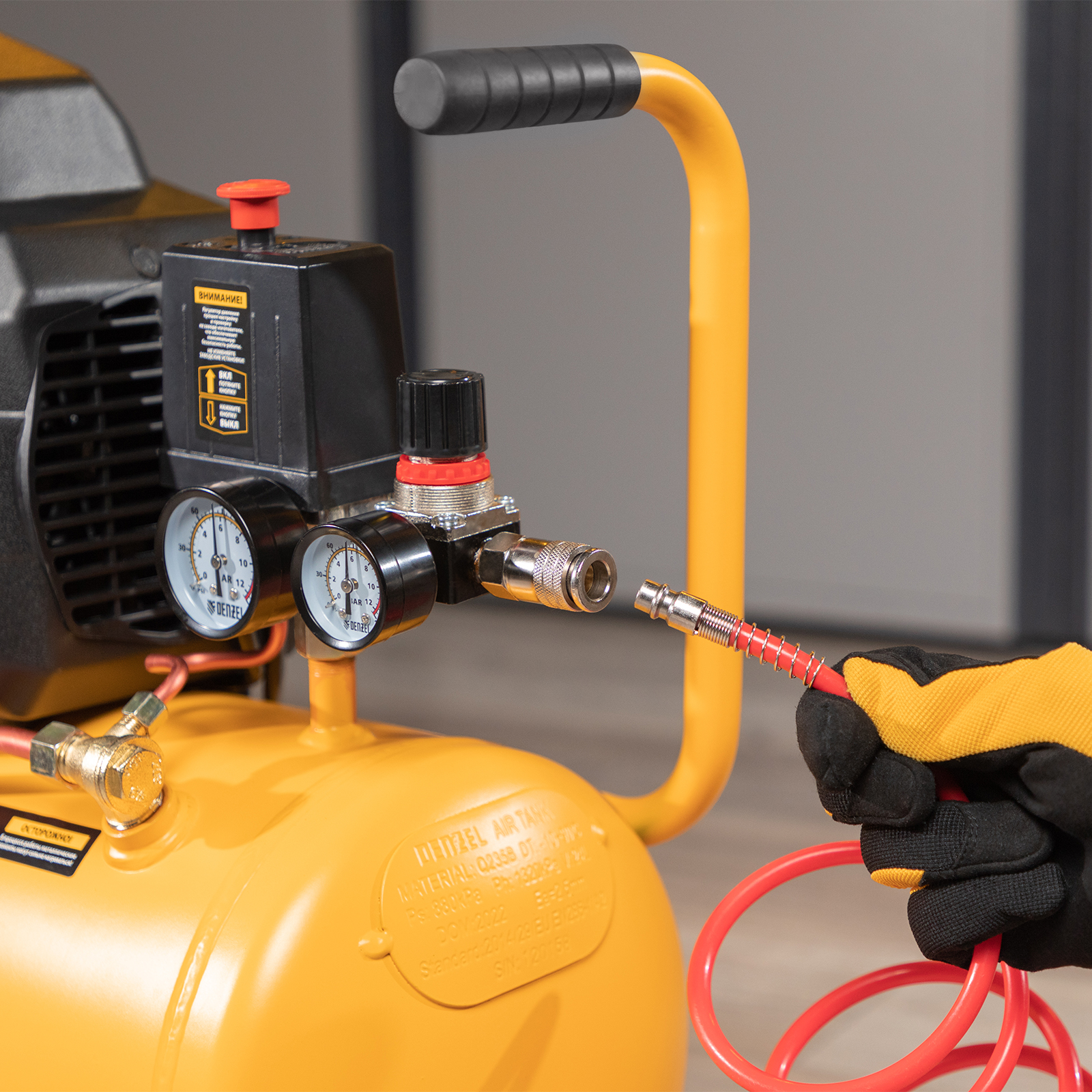 Поршневой компрессор DENZEL DK1500/24