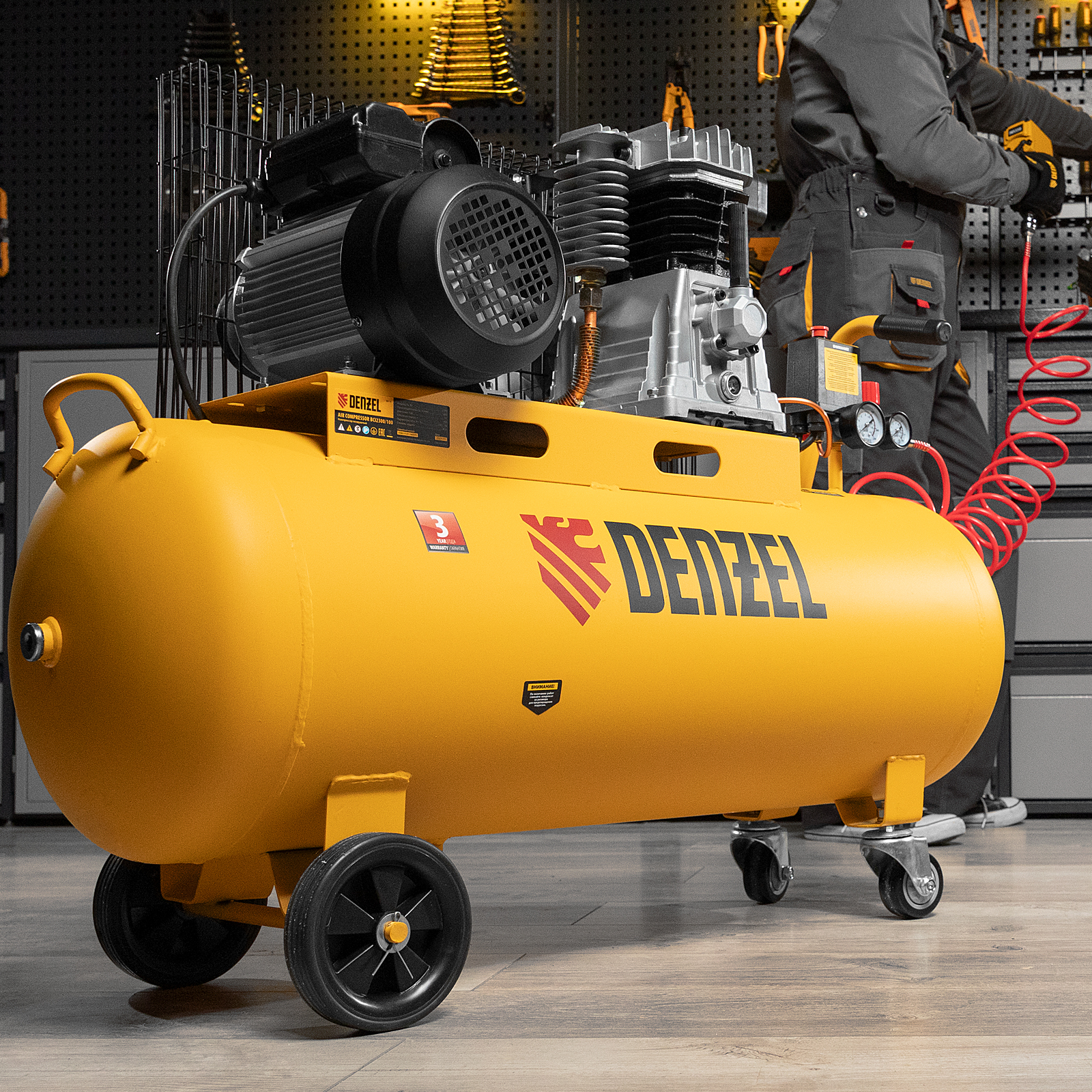 Поршневой компрессор DENZEL BCI2300/100