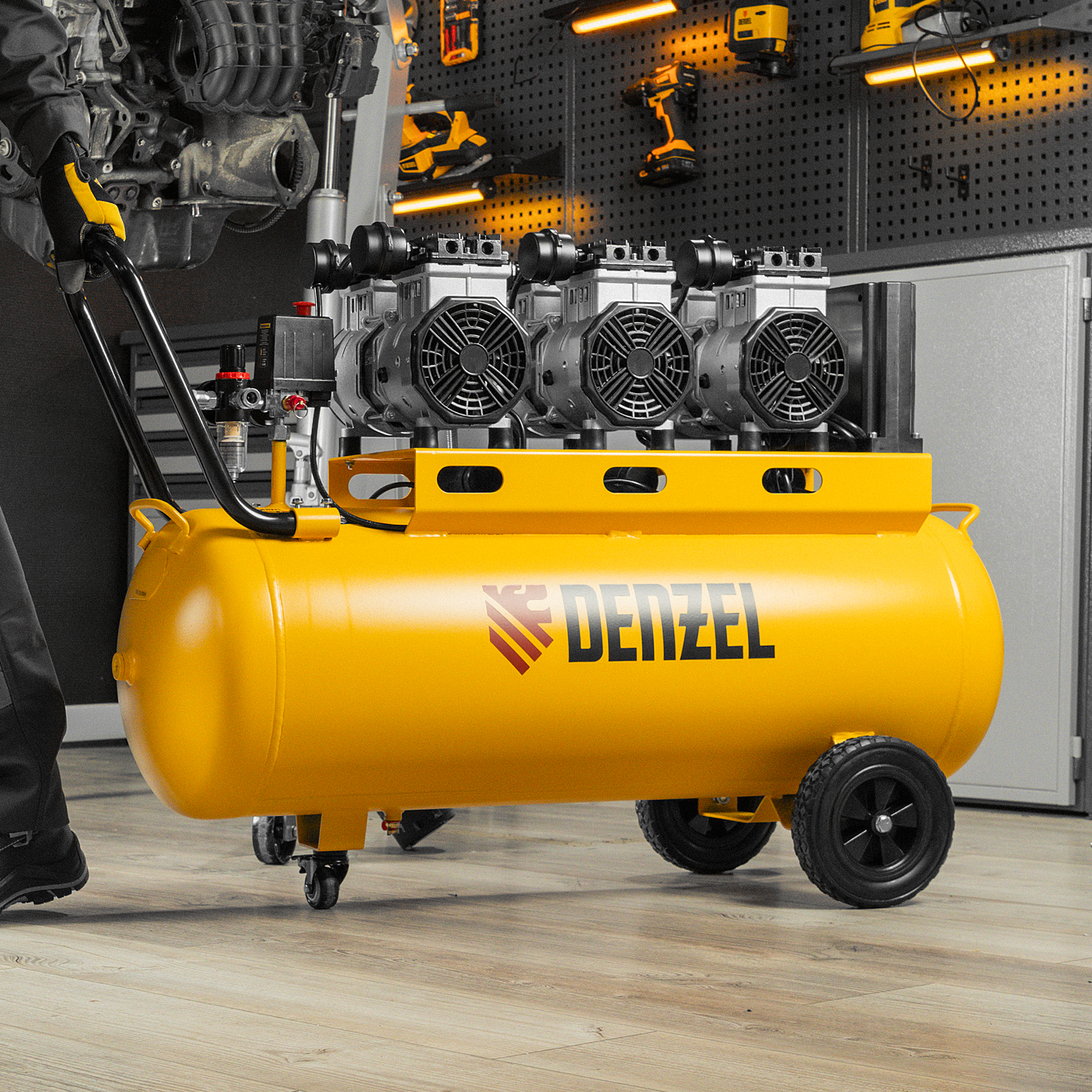 Поршневой компрессор DENZEL DLS 3300/100